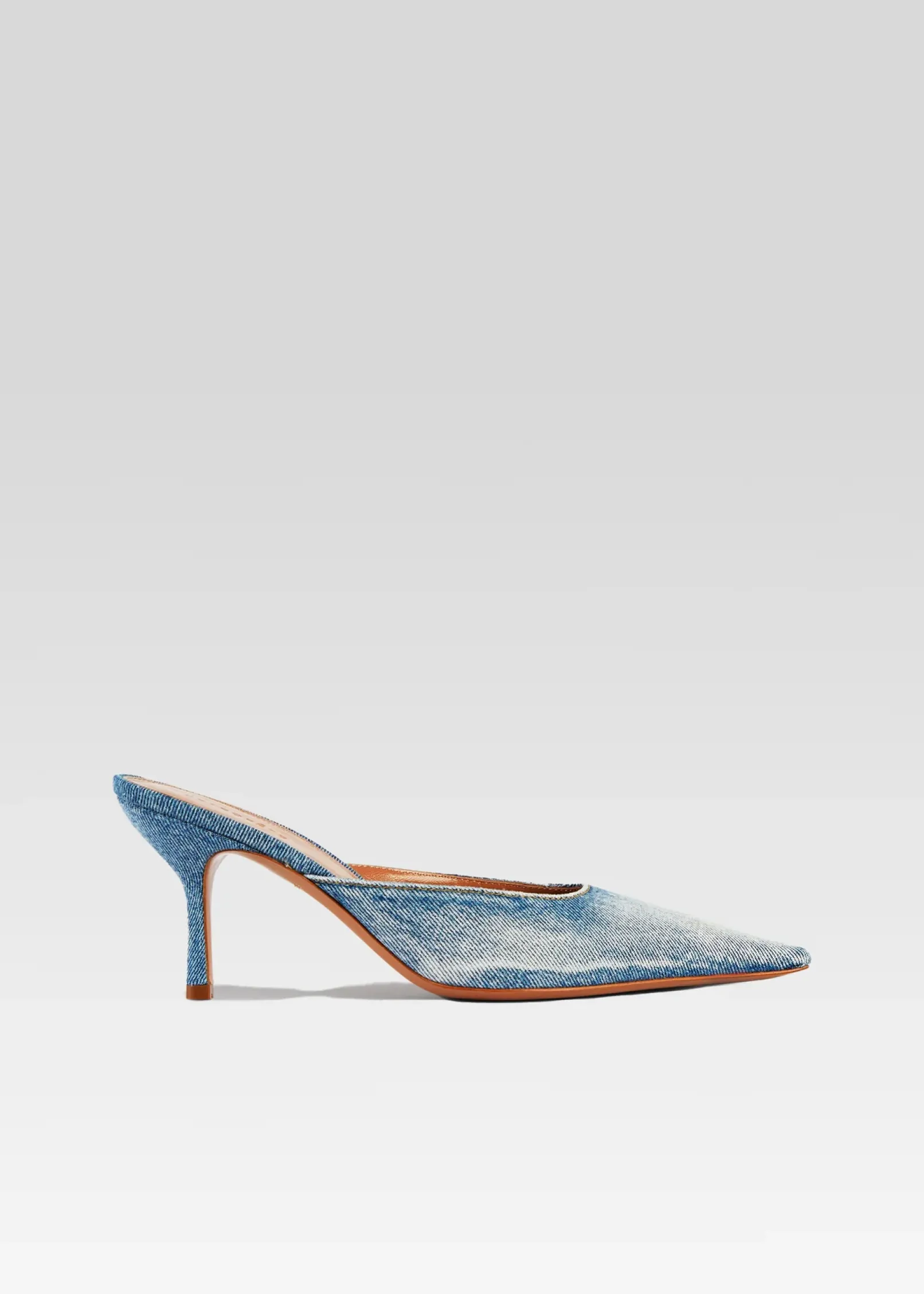Outlet Daphne Mule Day to Night