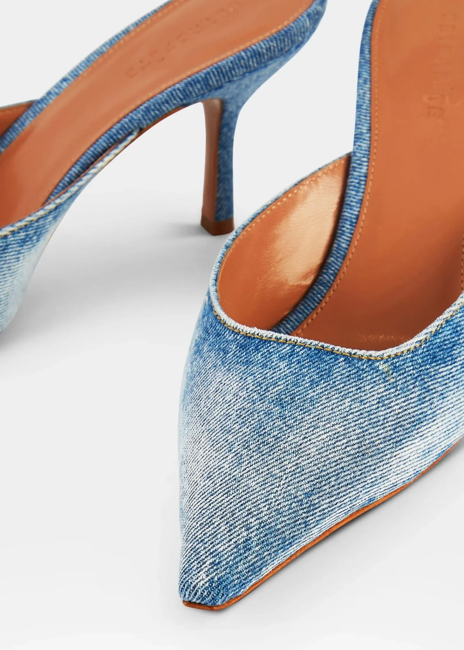 Outlet Daphne Mule Day to Night