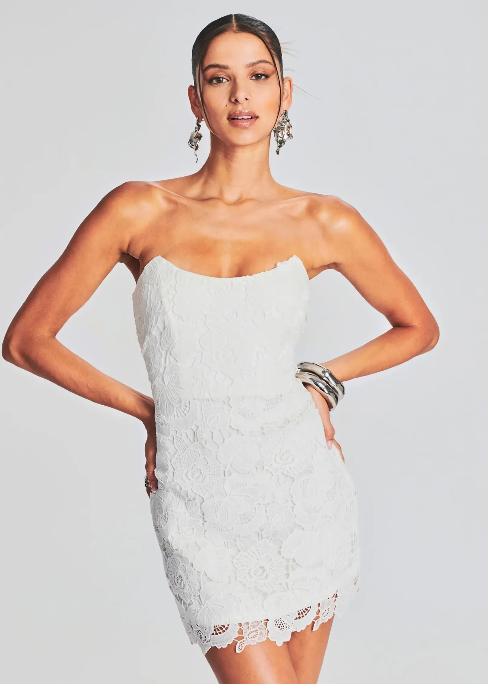 Cheap Eliza Lace Strapless Mini Dress Honeymoon Looks