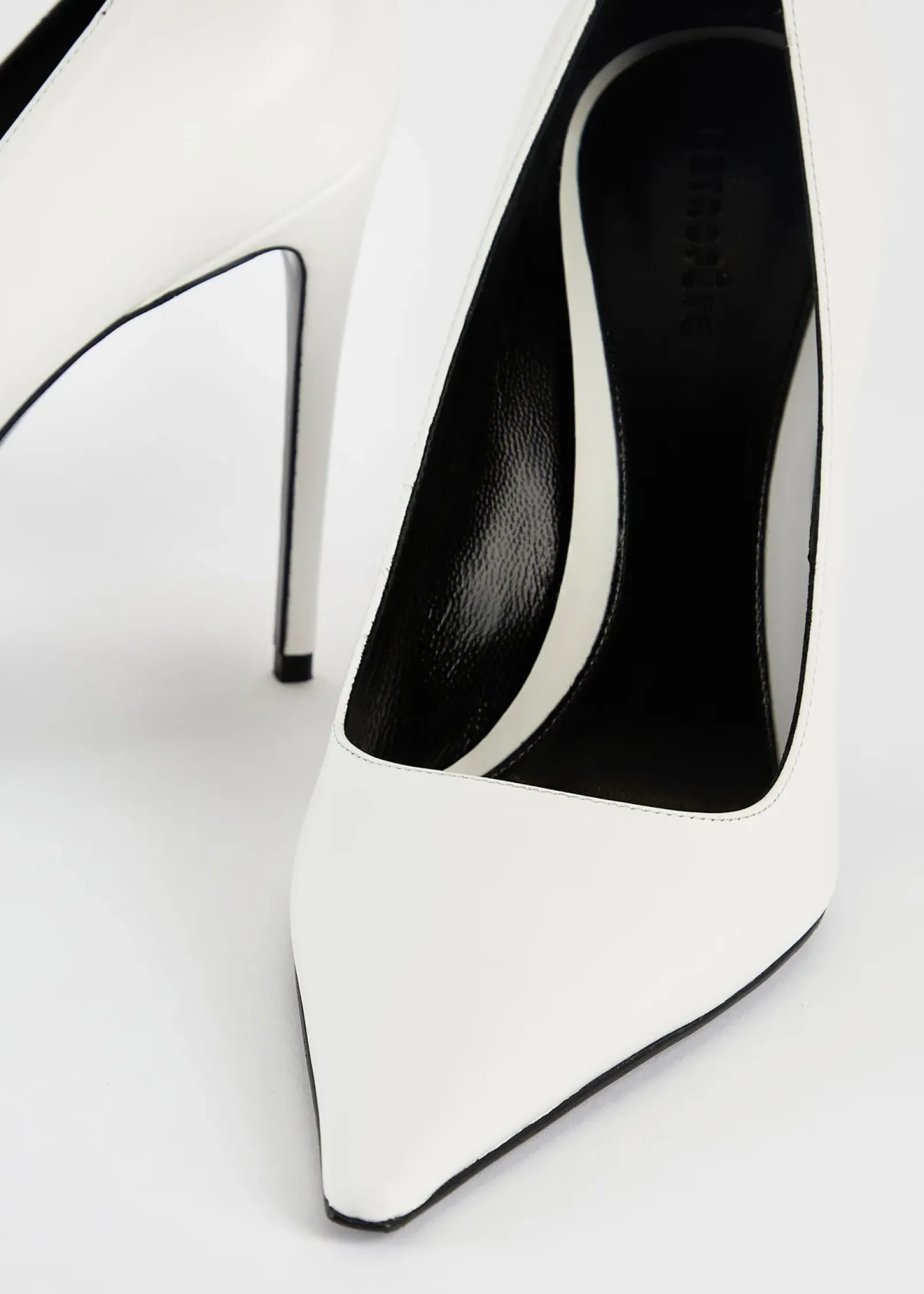 Cheap Jasmine Heel Guest Of
