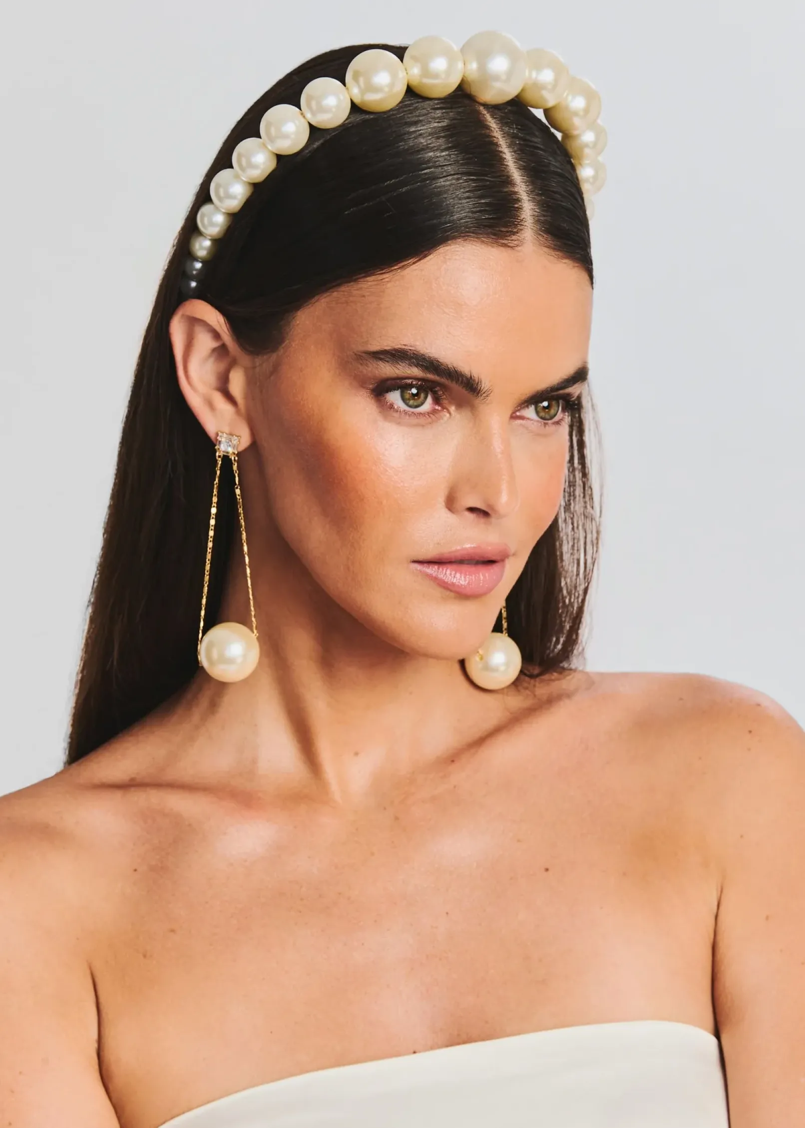 Store Large Venus Pearl Crown Accessories
