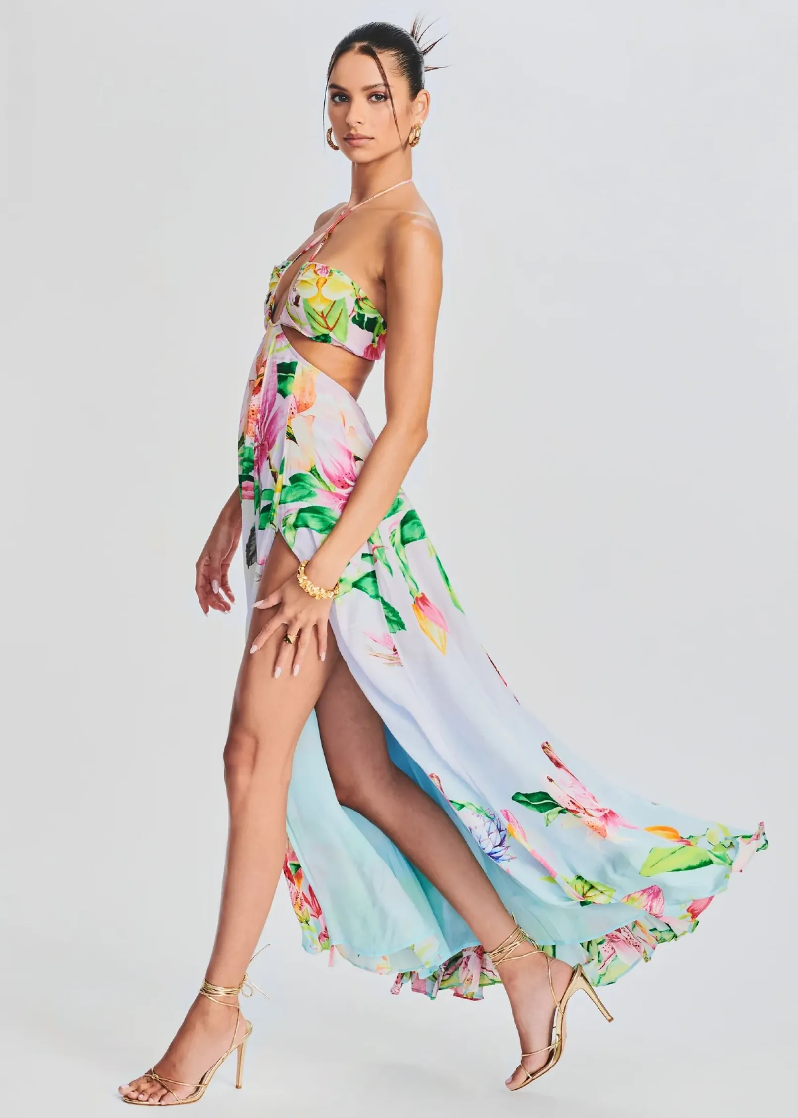 New Lora Long Dress Honeymoon Looks