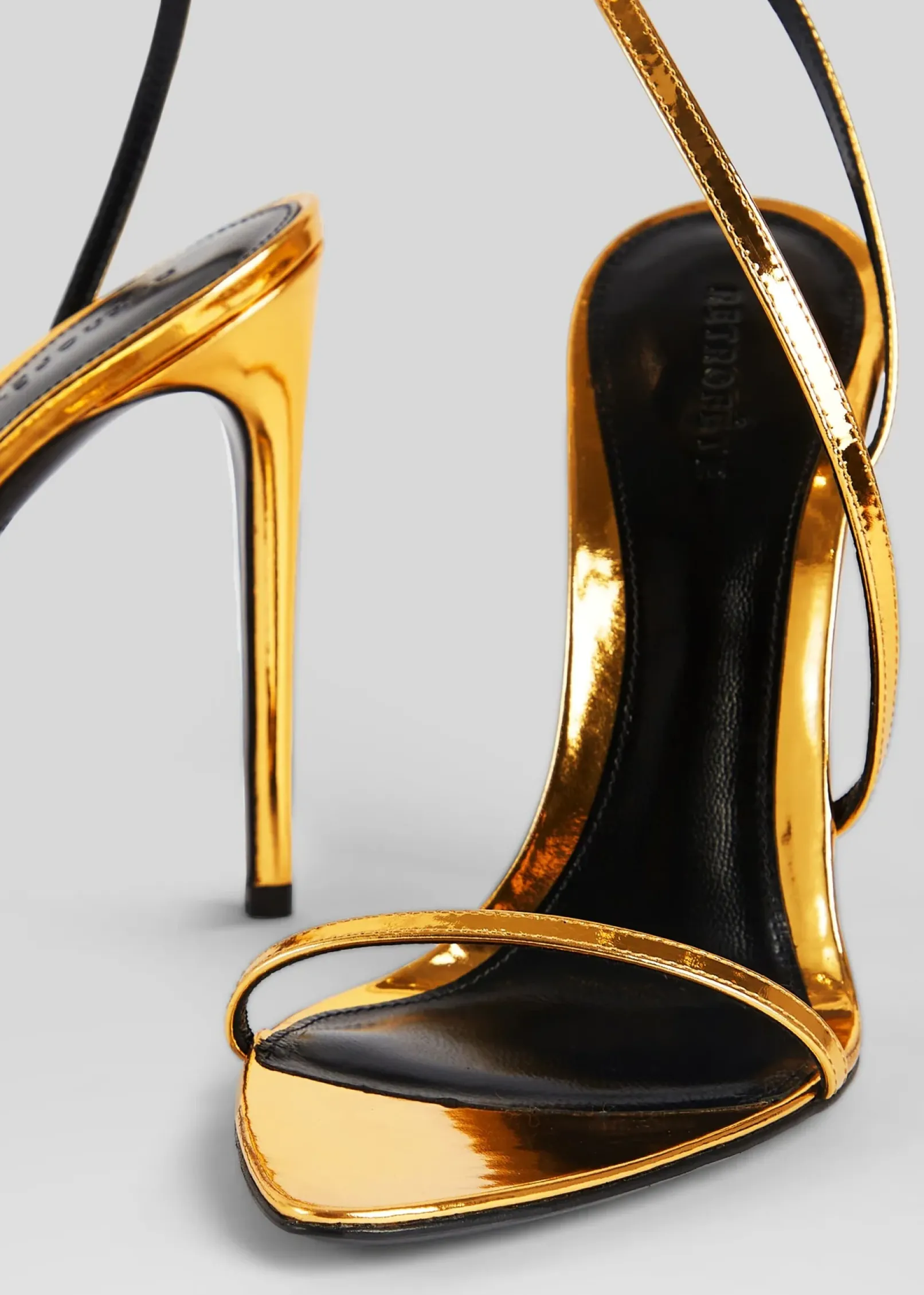 Best Naomi Sandal Shoes